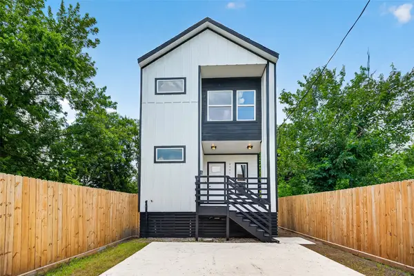 2205 Des Chaumes Street, Houston, TX 77026
