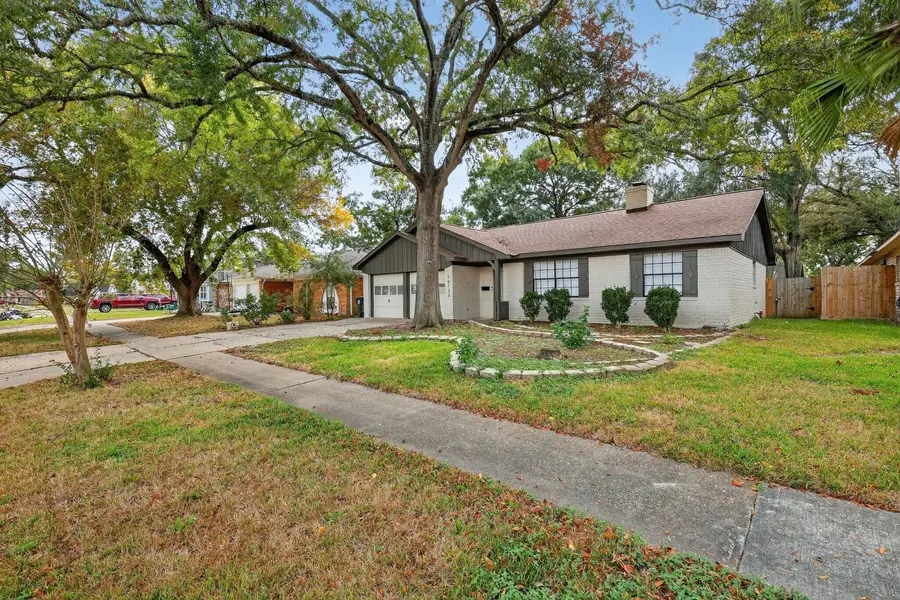 16122 Rill Lane, Houston, TX 77062 - Image #2