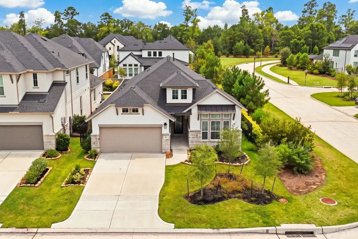 8143 Fenway Heights Dr, The Woodlands, TX 77389 - #1