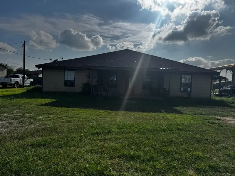 169 Zaragosa Street, Alice, TX 78332 - #2