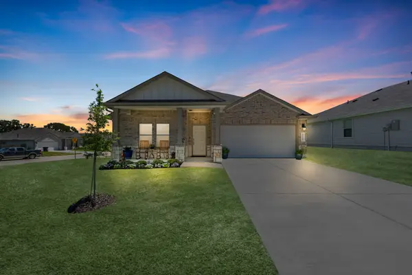1718 Robinson Drive, Brenham, TX 77833