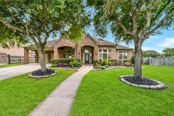 3104 Richard Lane, Friendswood, TX 77546