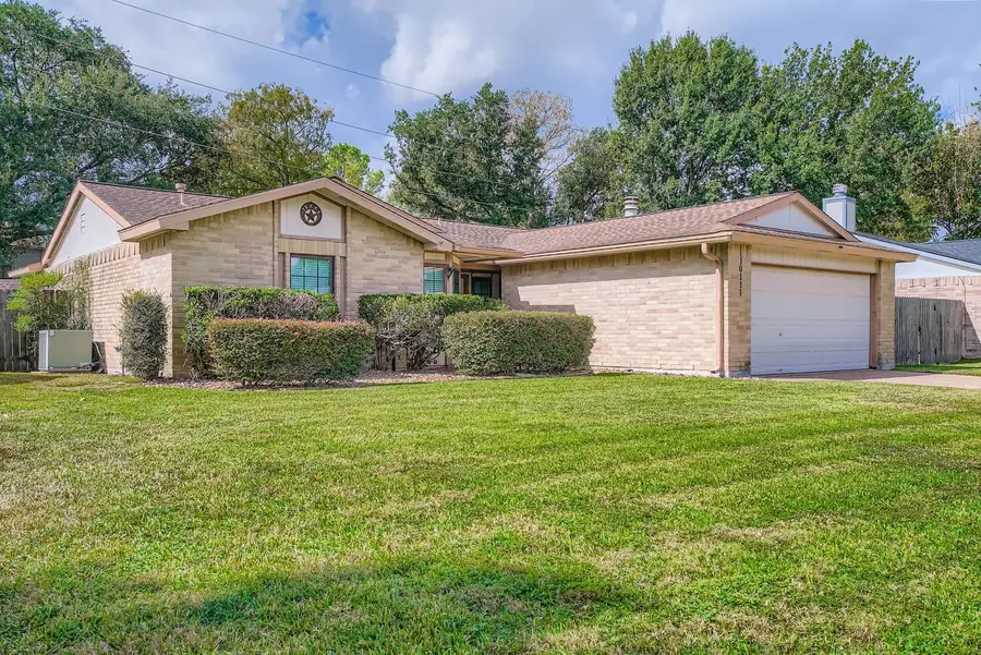 10111 Horseshoe Bend Drive, Houston, TX 77064 - Image #2