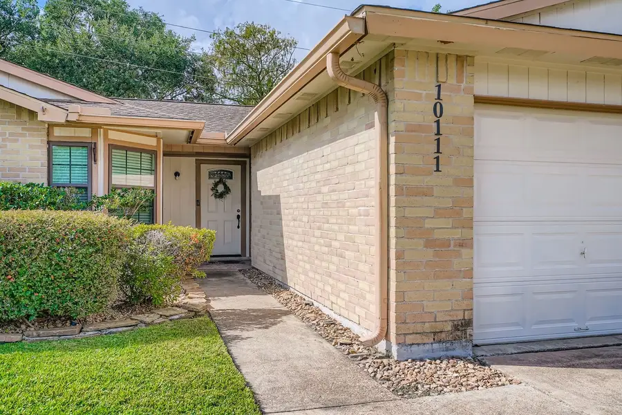 10111 Horseshoe Bend Drive, Houston, TX 77064 - Image #3