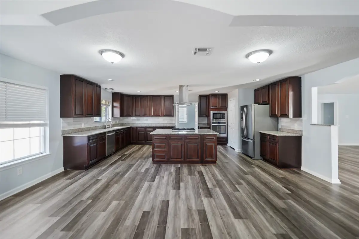 5107 Whittier Oaks Drive, Friendswood, TX 77546 - #1