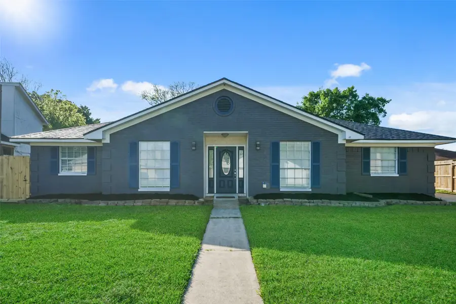 5107 Whittier Oaks Drive, Friendswood, TX 77546 - #2