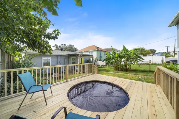 3330 Avenue O 1/2, Galveston, TX 77550