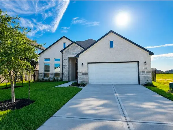 2825 Golden Isle Drive, Texas City, TX 77568