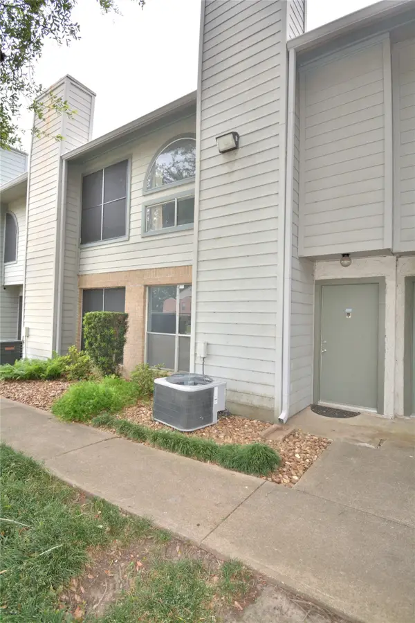 260 El Dorado Boulevard #204, Houston, TX 77598