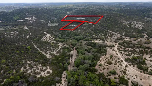 424 Armadillo Trail Drive E, Comfort, TX 78028