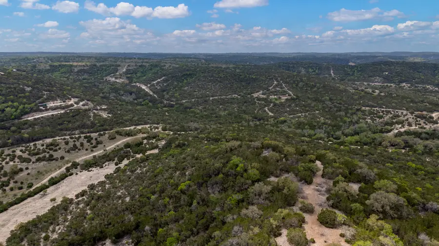 424 Armadillo Trail Drive E, Comfort, TX 78028 - Image #2