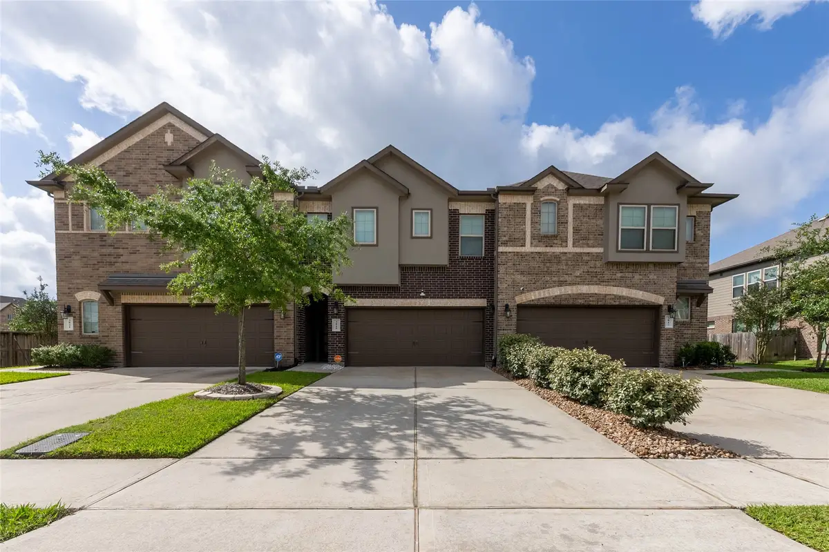 3819 Lancer Circle, Pearland, TX 77581 - #1