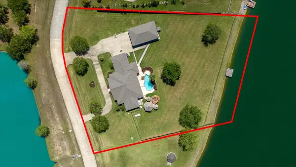 226 Quail Ridge Lane, Dickinson, TX 77539