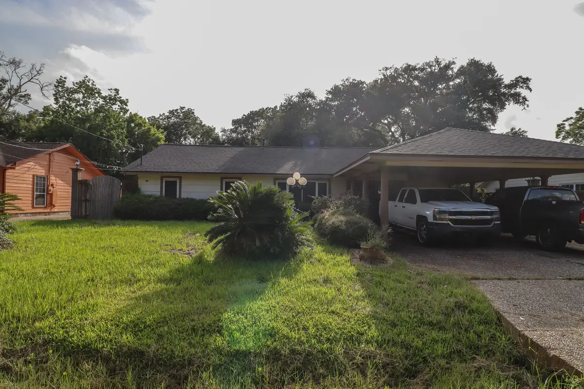 4940 Park Street, Beaumont, TX 77705 - #1