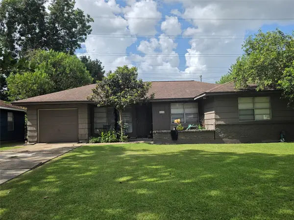 10319 Lafferty Oaks Street, Houston, TX 77013