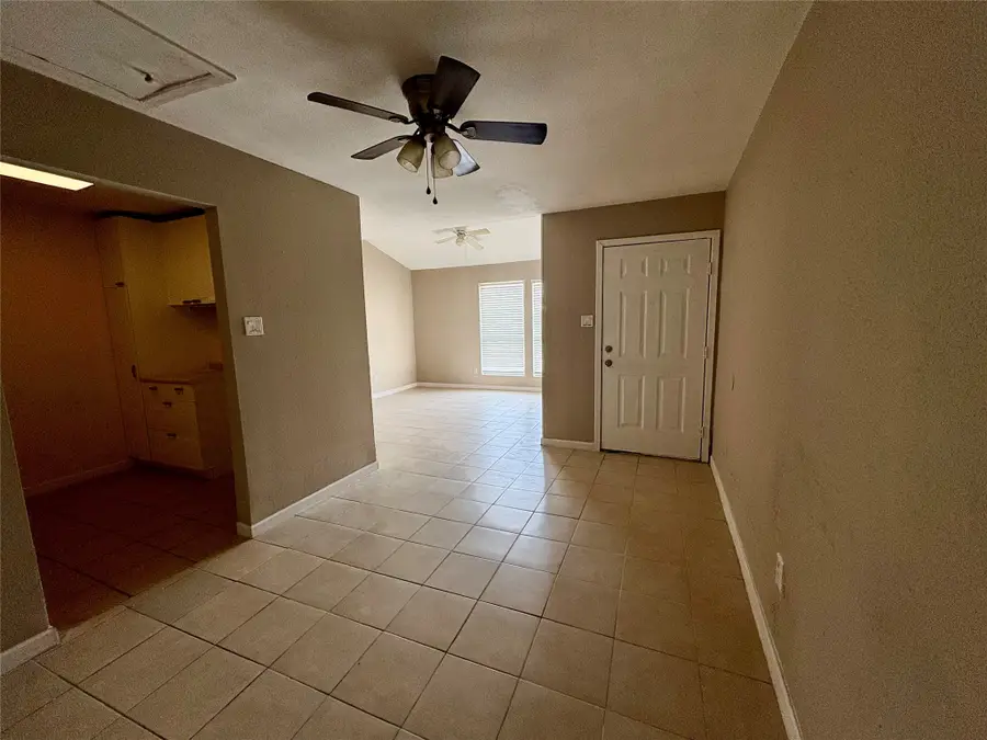 1014 Graham Drive #I3, Tomball, TX 77375 - #3