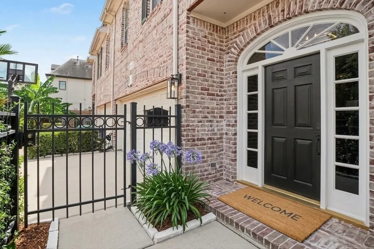 2806 Bering Drive, Houston, TX 77057 - #1