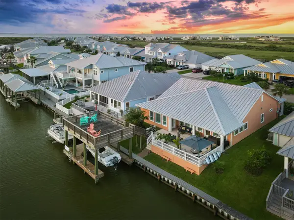 5310 Brigantine Cay Court, Texas City, TX 77590