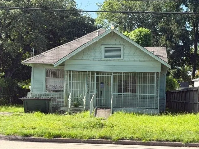 909 W Little York Road, Houston, TX 77091 - #1
