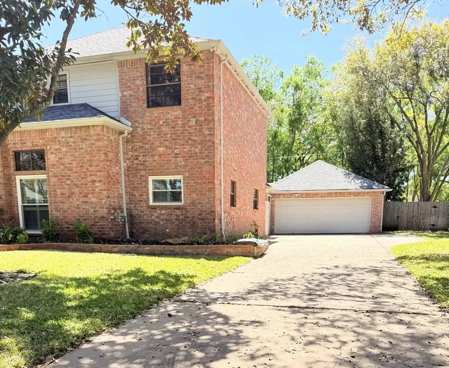 2906 Deer Creek Drive, Sugar Land, TX 77478 - Image #3