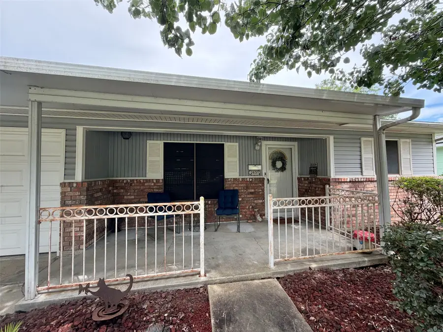 2637 Hampton Lane, Port Neches, TX 77651 - #3