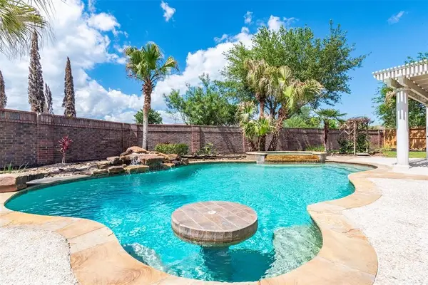 2702 Porto Bianco Lane, League City, TX 77573