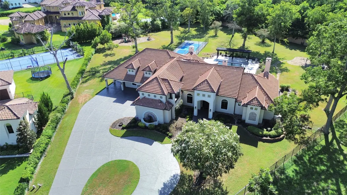 50 Golden Hollow, Richmond, TX 77469 - #1