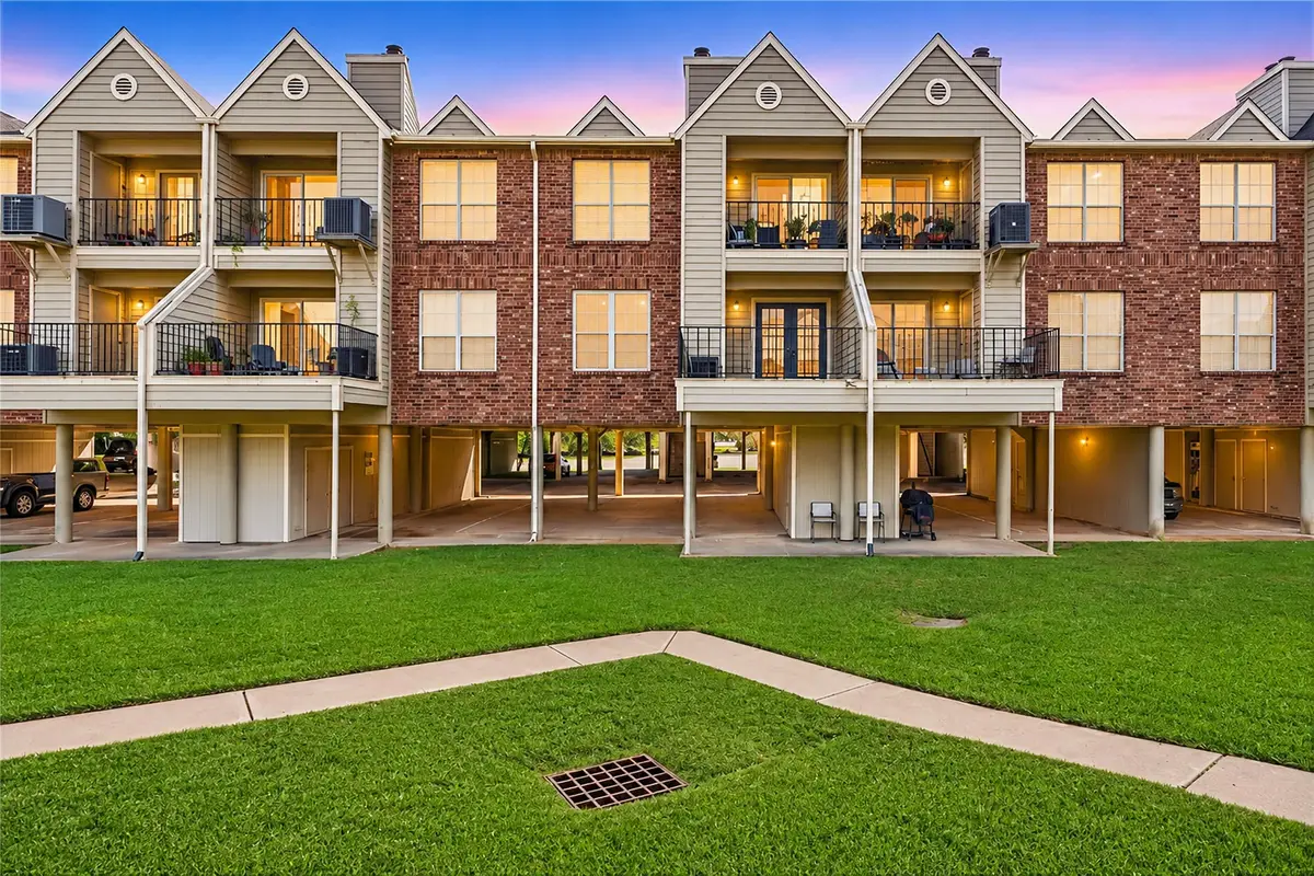 18800 Egret Bay Boulevard #207, Houston, TX 77058 - #1