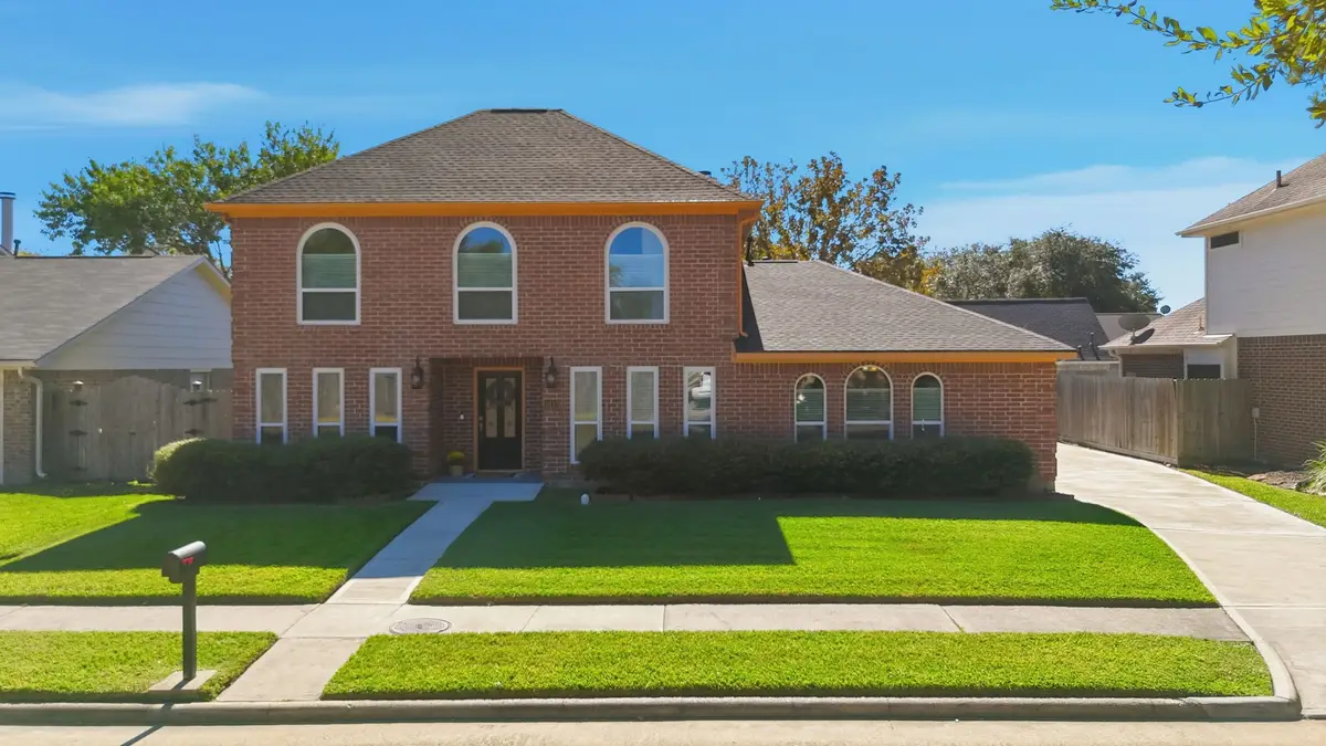 1918 Prairie Creek Drive, Pearland, TX 77581 - Image #1