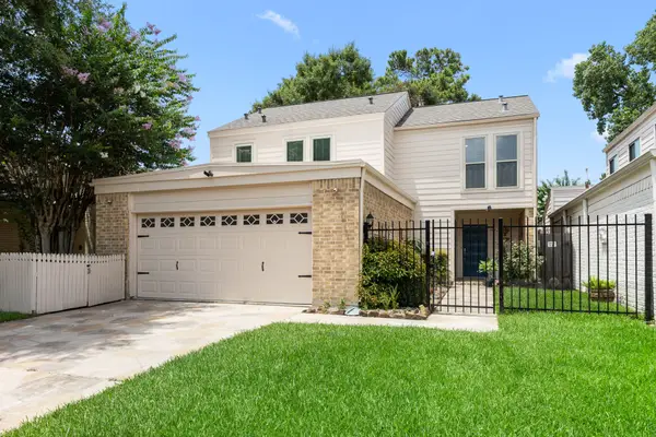 1375 Bullock Lane, Houston, TX 77055