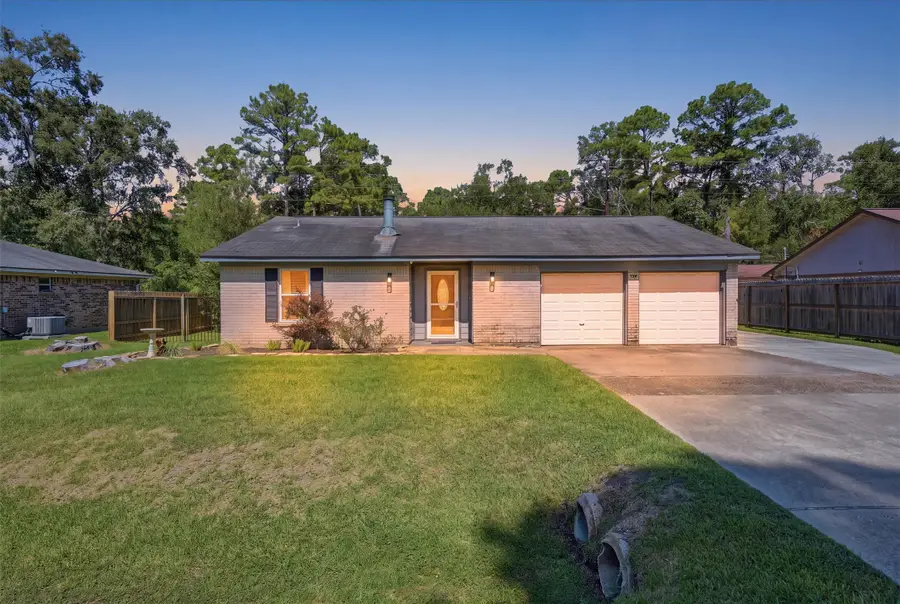9819 Forest Hollow Drive, Baytown, TX 77521 - #2