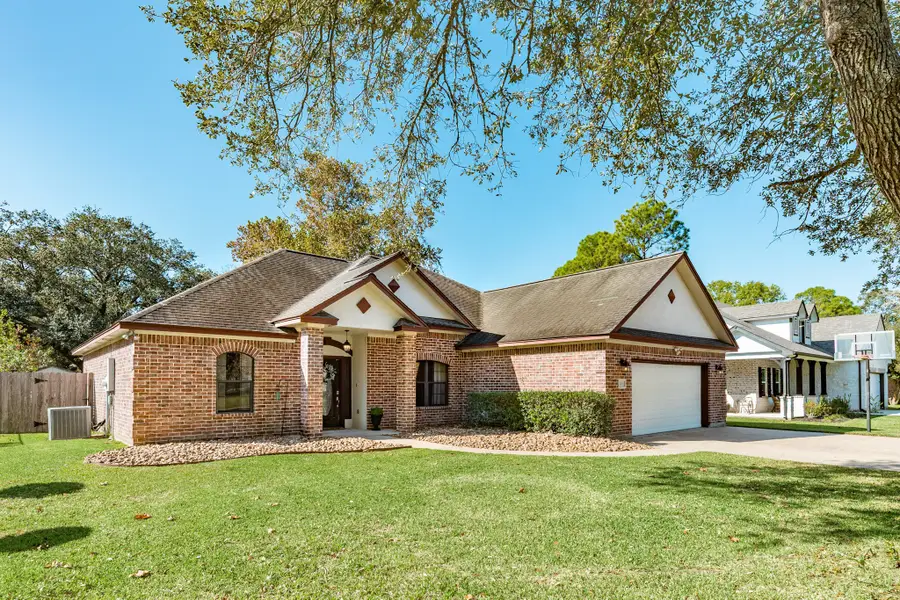 429 N Amherst Drive, West Columbia, TX 77486 - Image #3