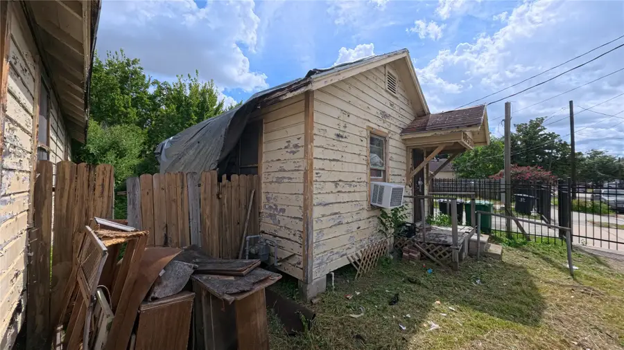 1914 Benson Street, Houston, TX 77020 - #2