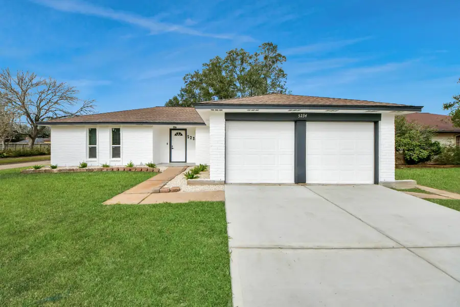 5234 Abercreek Avenue, Friendswood, TX 77546 - #2