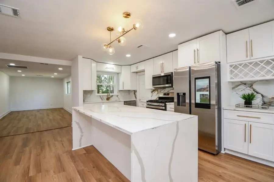 6834 Saint Augustine Street, Houston, TX 77021 - #2