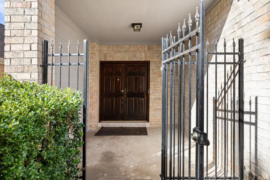 8043 Oceanside Drive, Houston, TX 77095 - Image #3