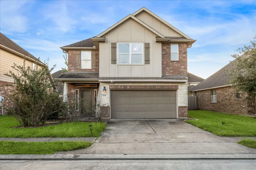 1310 Ainsley Way Drive, Pearland, TX 77581 - Image #2
