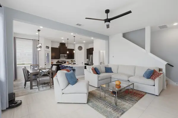 5262 Capricorn Way, Iowa Colony, TX 77583