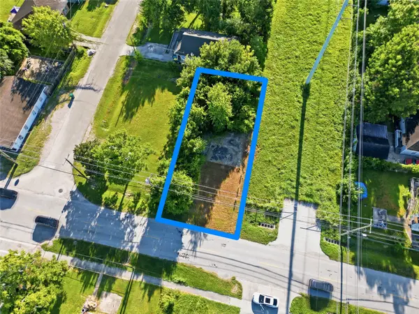 000 Lake Road, La Marque, TX 77568
