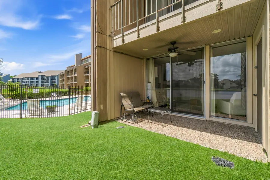 12600 Melville Drive #101/102, Montgomery, TX 77356 - #2