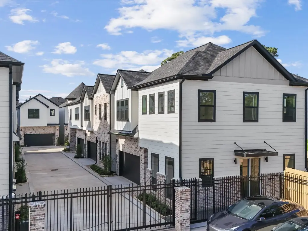 2593 Paul Quinn Street, Houston, TX 77091 - #1