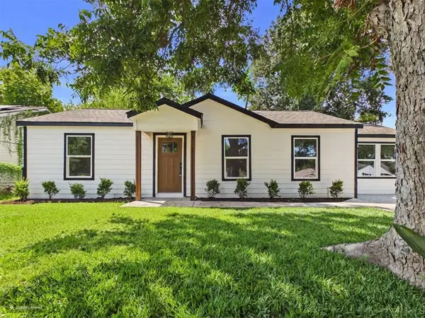 58 Trenwood Lane, Houston, TX 77022