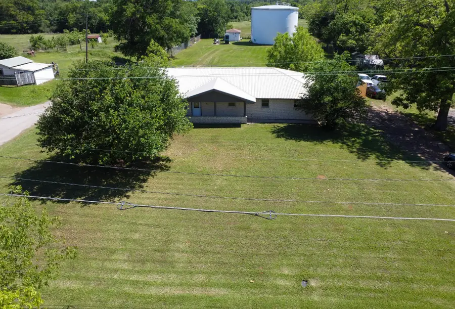 107 E Reunion Street, Fairfield, TX 75840 - #3