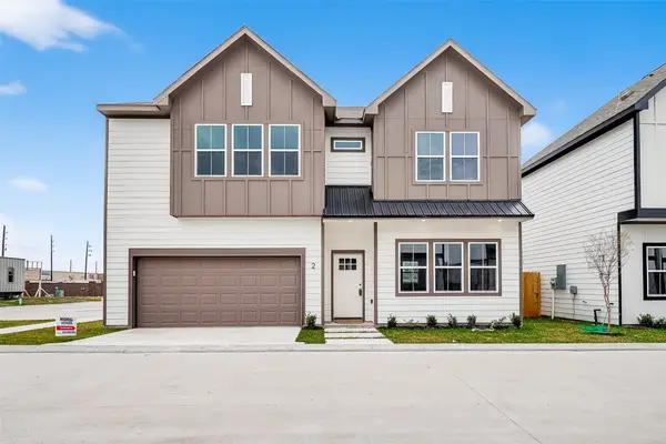 6702 Metro Blvd #2, Houston, TX 77083