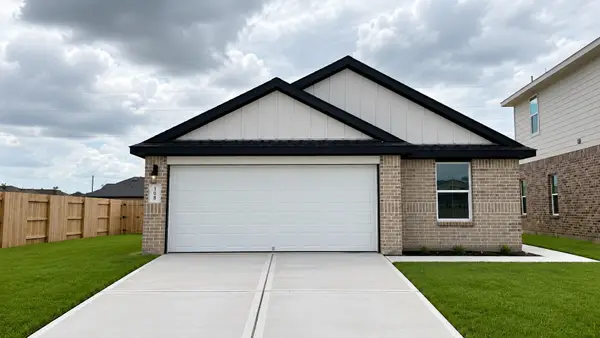 1030 Garnet Rain Drive, Beasley, TX 77417