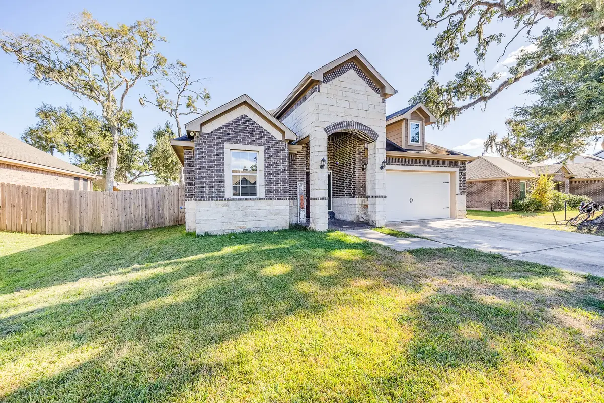 267 Freeman Boulevard, West Columbia, TX 77486 - #1