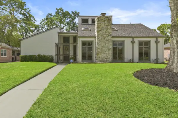 11627 Highgrove Drive, Houston, TX 77077