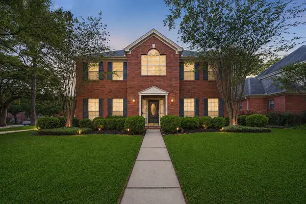 1422 N Yegua River Circle, Sugar Land, TX 77478