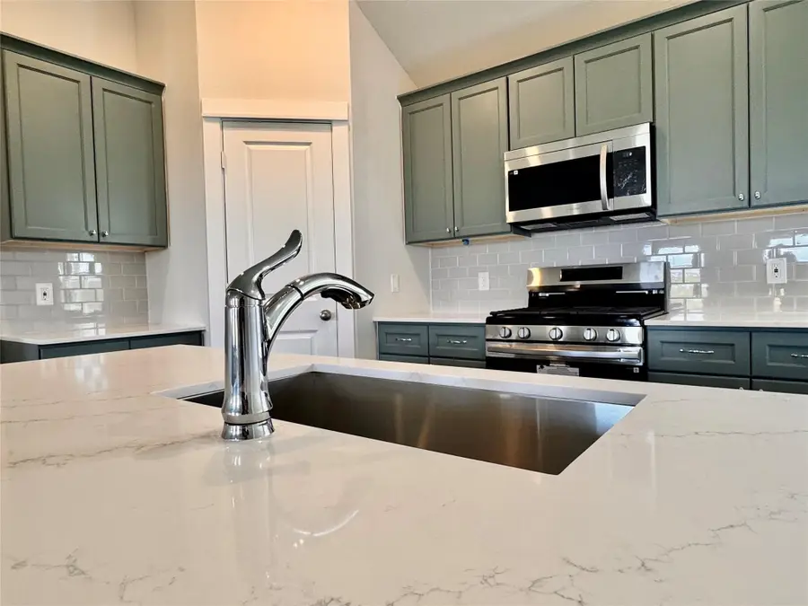 131 County Road 5102 B, Cleveland, TX 77327 - #2