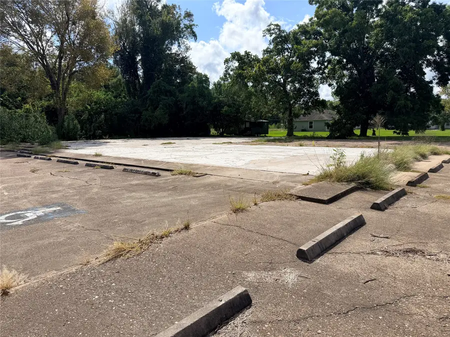 612 Highway 90 East, Liberty, TX 77575 - #2